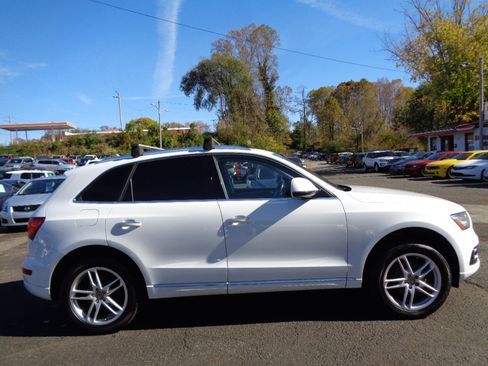 Used 2016 Audi Q5 2.0T Premium Plus w/ Technology Package image 4