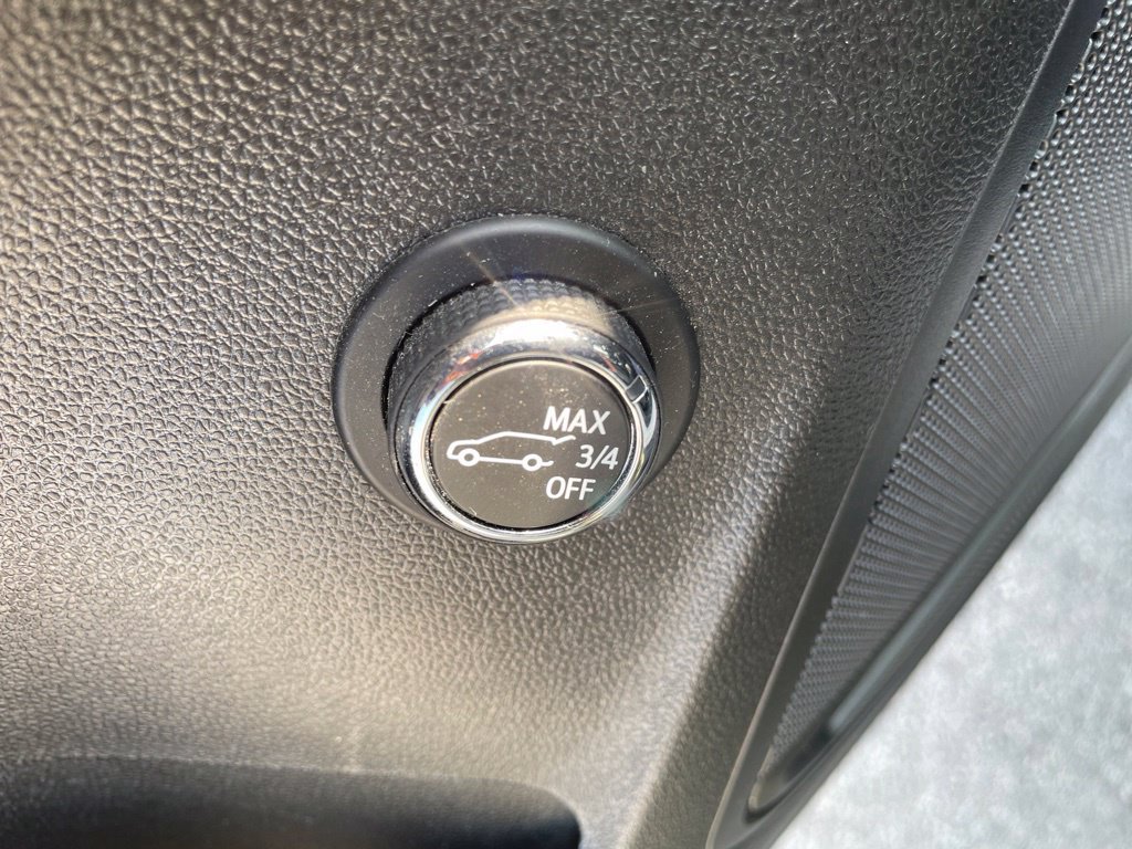 Used 2023 Buick Envision Preferred FWD image 16