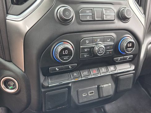 Used 2021 Chevrolet Silverado 1500 LT AWD/4WD image 21
