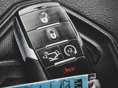 Used 2019 RAM 1500 Laramie w/ Sport Appearance Package image 8