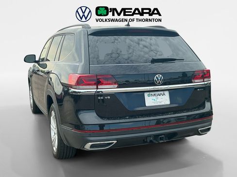 Used 2023 Volkswagen Atlas SE w/ Panoramic Sunroof Package AWD/4WD image 3
