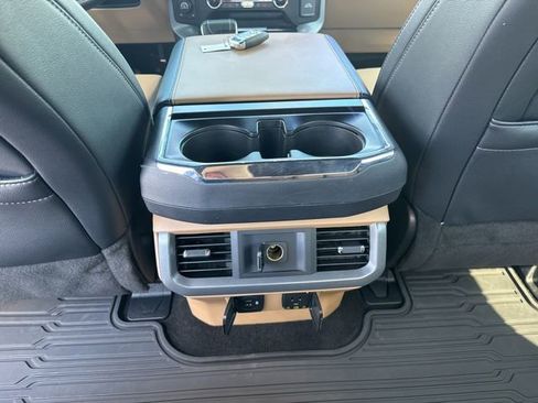 Used 2022 Ford F150 Lariat image 33