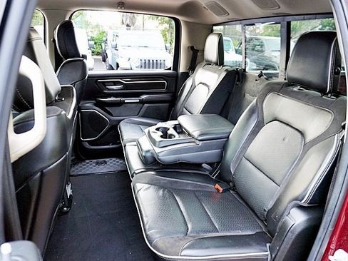 Used 2019 RAM 1500 Laramie image 17