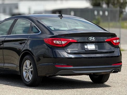 Used 2016 Hyundai Sonata SE image 16