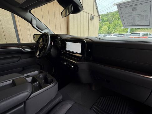 Used 2024 GMC Sierra 1500 Elevation AWD/4WD image 32