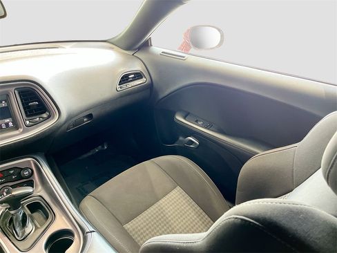 Used 2022 Dodge Challenger GT w/ Blacktop Package image 22