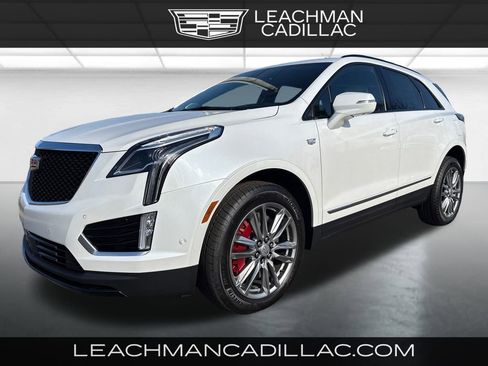 New 2026 Cadillac XT5 Sportv w/ LPO, Floor Liner Package image 9
