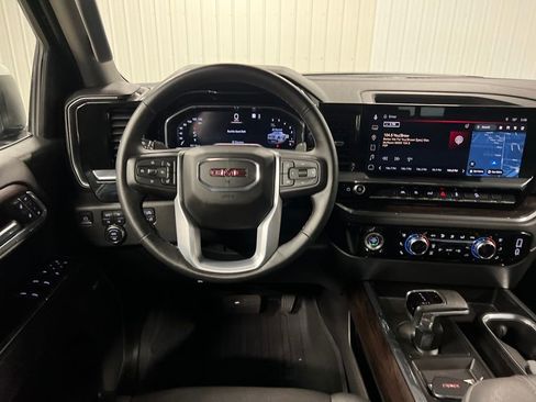 Certified 2023 GMC Sierra 1500 SLT w/ SLT Premium Package image 18