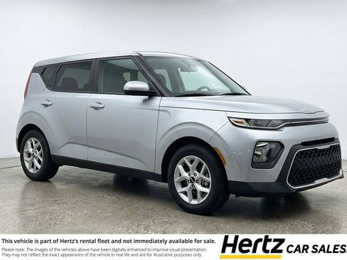 Used 2025 Kia Soul LX w/ LX Technology Package image 1