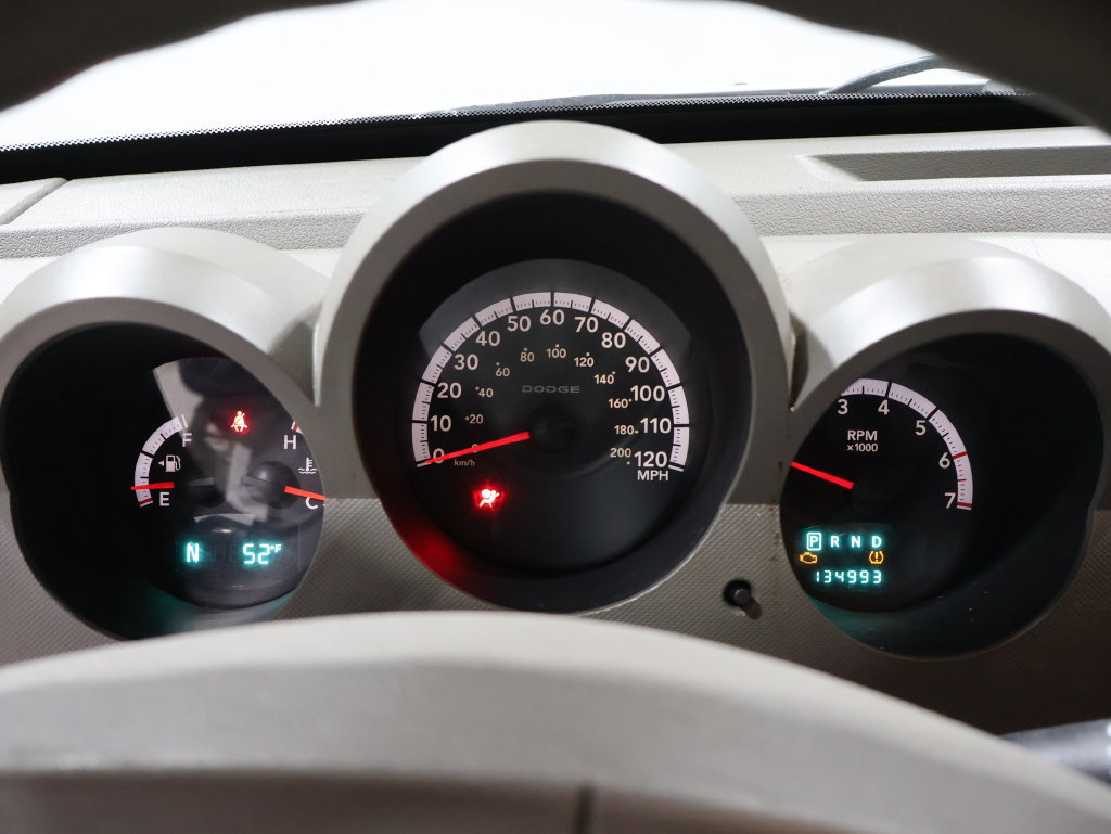 Used 2008 Dodge Nitro SXT RWD image 29