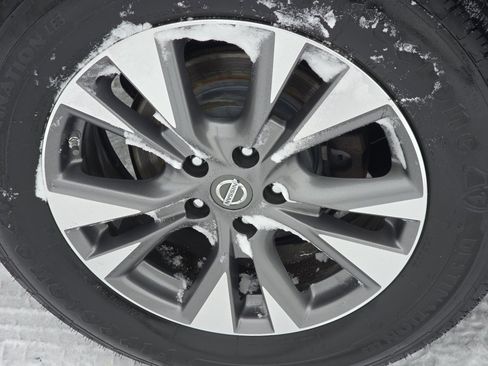 Used 2017 Nissan Murano SV image 8