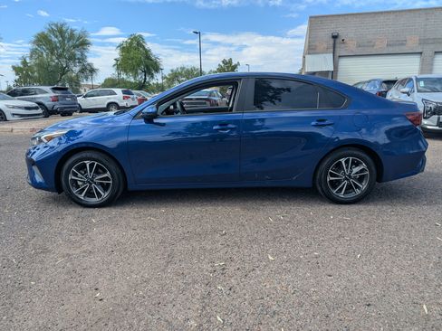 Certified 2023 Kia Forte LXS FWD image 5