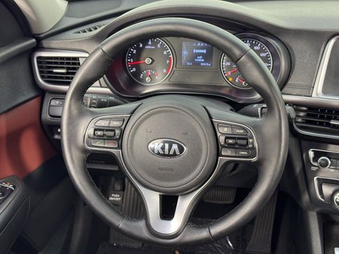 Used 2017 Kia Optima LX w/ Value Package image 18