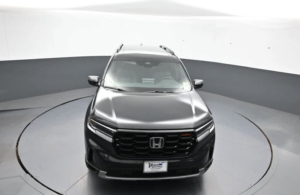 Certified 2024 Honda Pilot TrailSport image 36