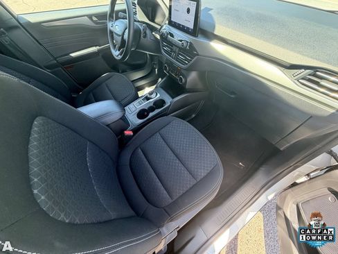 Used 2025 Ford Escape Active FWD image 11