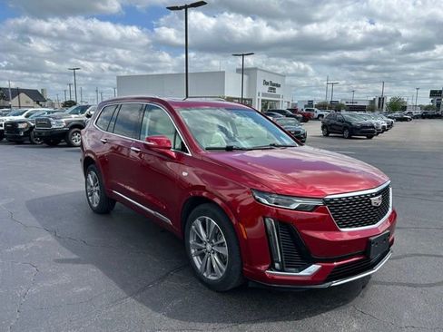 Certified 2023 Cadillac XT6 Premium Luxury AWD/4WD image 4