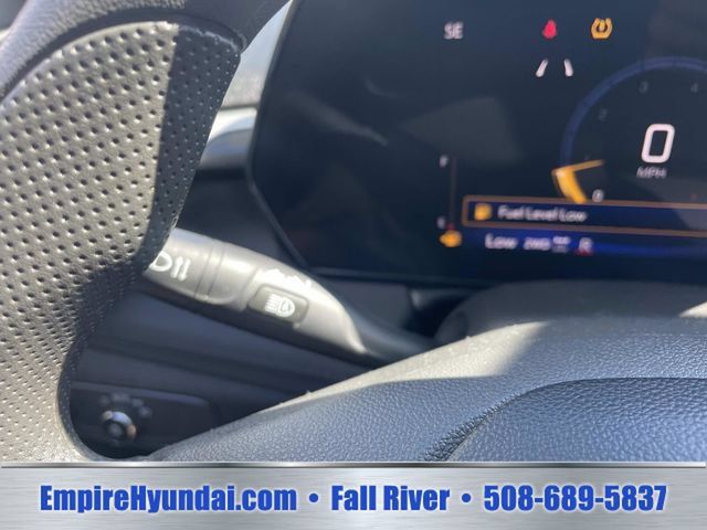 Used 2025 Chevrolet TrailBlazer LT AWD/4WD image 30