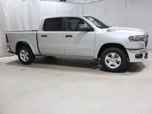 New 2026 RAM 1500 4x4 Crew Cab image 6