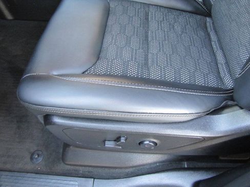 Used 2021 RAM 1500 Big Horn w/ Built-to-serve Edition AWD/4WD image 14