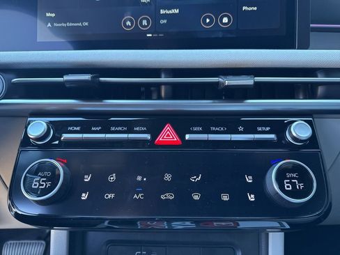 New 2026 Hyundai Tucson Limited image 28