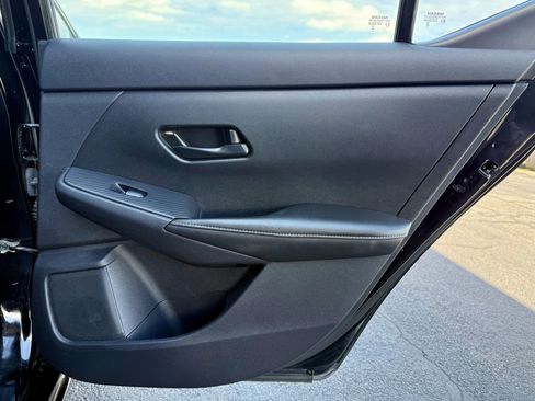 Used 2024 Nissan Sentra S image 30