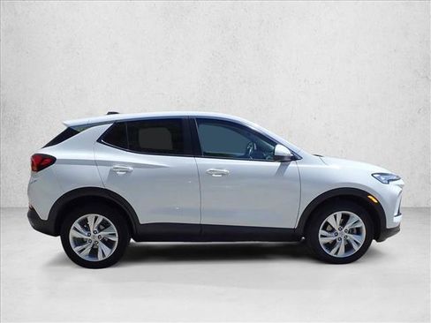 Used 2024 Buick Encore GX Preferred FWD image 5