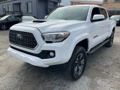 Used 2019 Toyota Tacoma TRD Sport image 81
