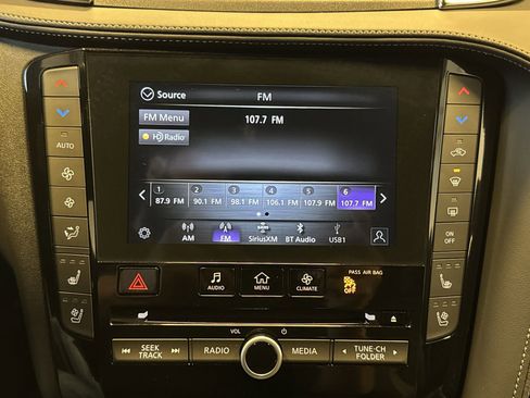 New 2025 INFINITI QX50 Sport image 16