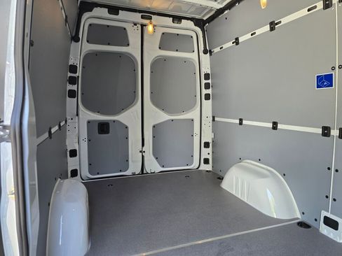 New 2025 Mercedes-Benz Sprinter 2500 image 15