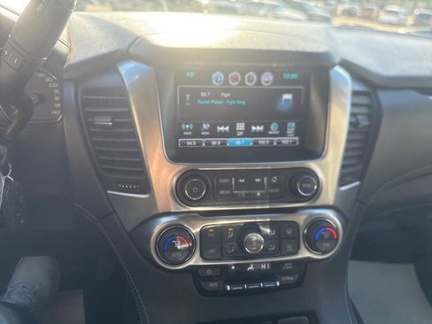 Used 2018 Chevrolet Suburban LS image 19