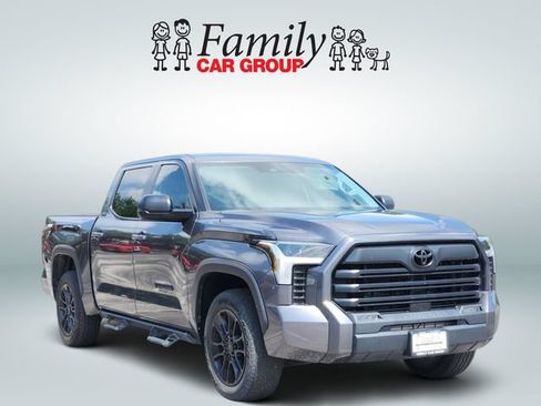 Used 2024 Toyota Tundra SR5 w/ SR5 Premium Package RWD image 2