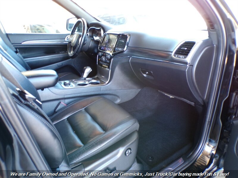 Used 2019 Jeep Grand Cherokee Limited AWD/4WD image 28