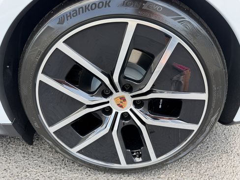 New 2026 Porsche Taycan AWD/4WD image 9