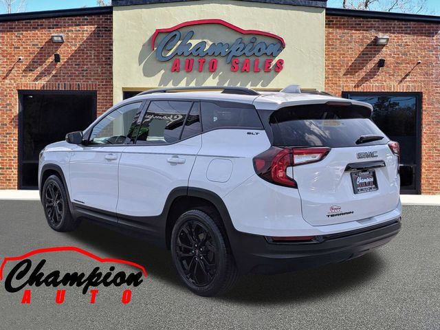 Used 2022 GMC Terrain SLT w/ Infotainment Package II FWD image 7