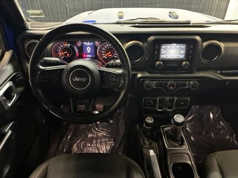 Used 2018 Jeep Wrangler Unlimited Sport AWD/4WD image 7