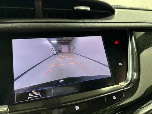Used 2020 Cadillac XT6 Premium Luxury AWD/4WD image 14
