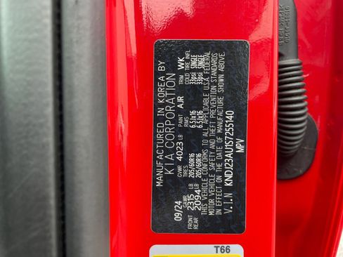 Used 2025 Kia Soul LX w/ LX Technology Package image 27