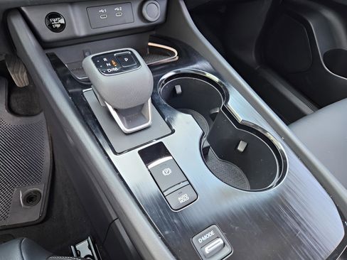 Used 2024 Nissan Rogue SL w/ SL Premium Package image 21