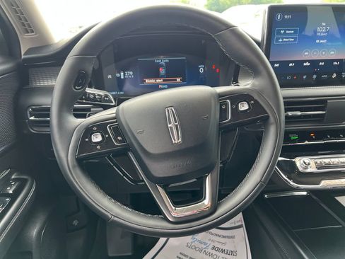 Used 2023 Lincoln Corsair FWD w/ Equipment Group 101A image 17