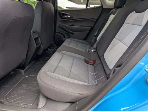 New 2026 Chevrolet Trax LS w/ LS Convenience Package FWD image 7
