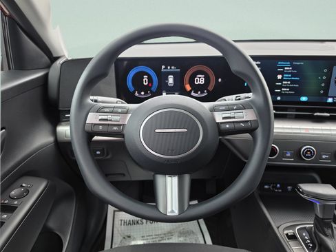 New 2027 Hyundai Kona SE FWD image 18