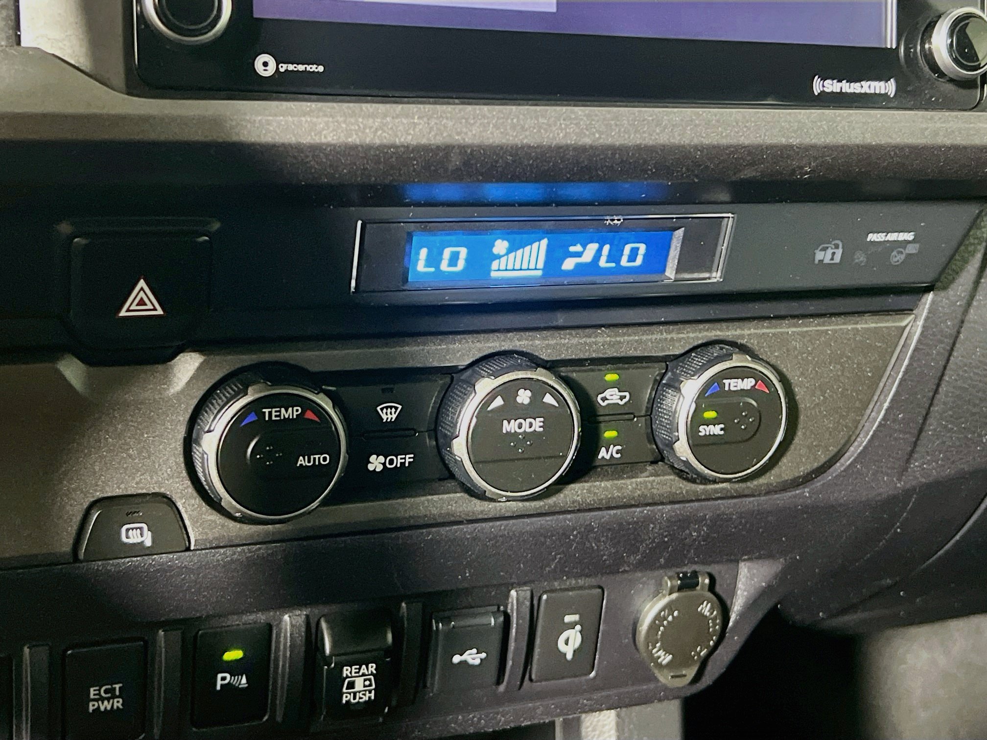 Used 2021 Toyota Tacoma TRD Sport w/ Technology Package RWD image 26