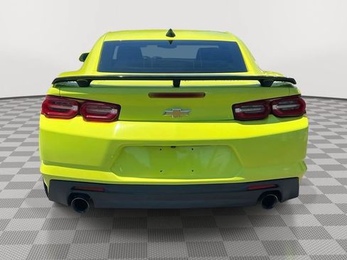 Used 2021 Chevrolet Camaro LT RWD image 7