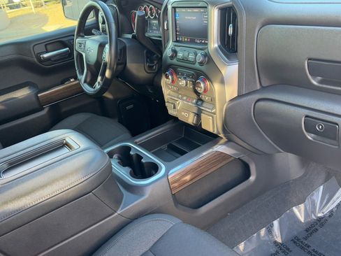 Used 2022 Chevrolet Silverado 1500 RST w/ Convenience Package II image 12