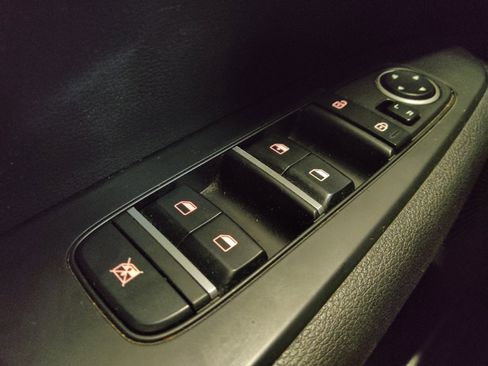 Used 2023 Kia Forte LXS FWD image 27