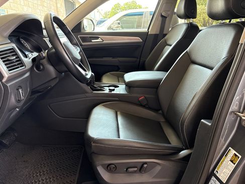 Used 2021 Volkswagen Atlas SE w/ Panoramic Sunroof Package AWD/4WD image 14