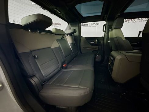 Used 2024 GMC Hummer EV 2X w/ LPO, Illumination Package image 32