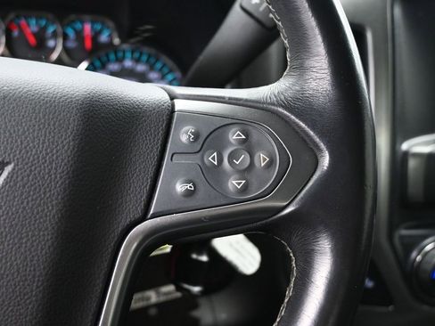 Used 2018 Chevrolet Silverado 1500 LT w/ Midnight Edition image 14