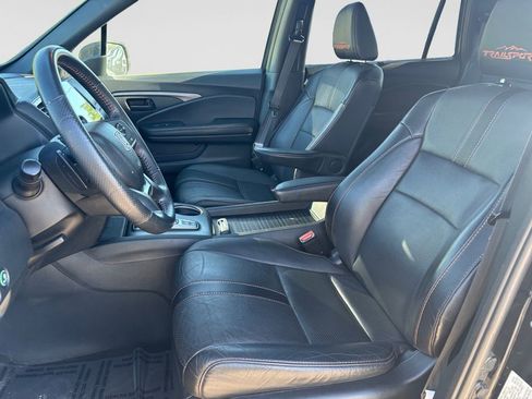 Used 2022 Honda Passport TrailSport image 11