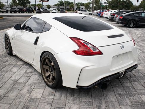 Used 2016 Nissan 370Z Coupe RWD image 5